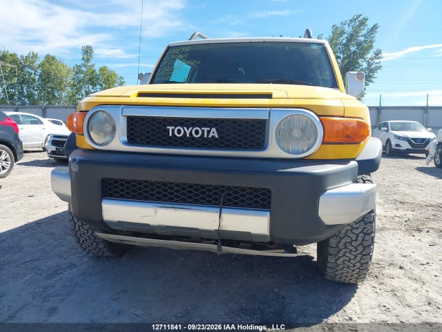 12711841 :رقم المزاد ، JTEBU11F670003562 vin ، 2007 Toyota Fj Cruiser مزاد بيع