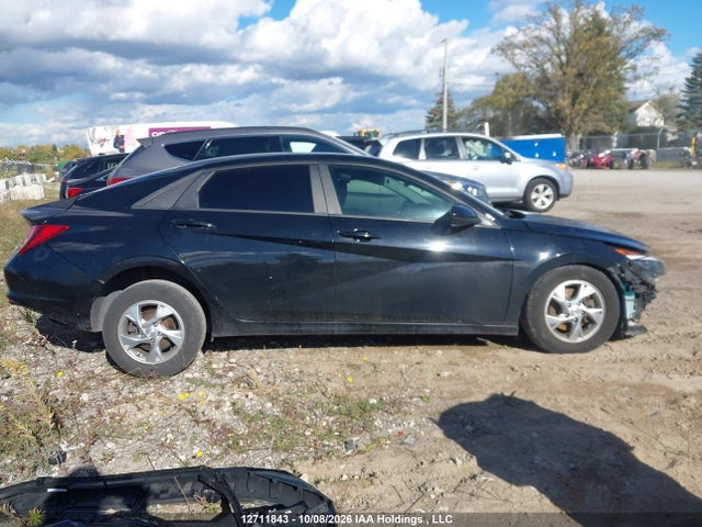 Hyundai Elantra Essential 2022 KMHLM4AG3NU300342 Image 13