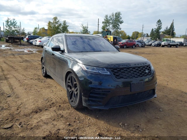 2018 SALYL2RV9JA754703 main image