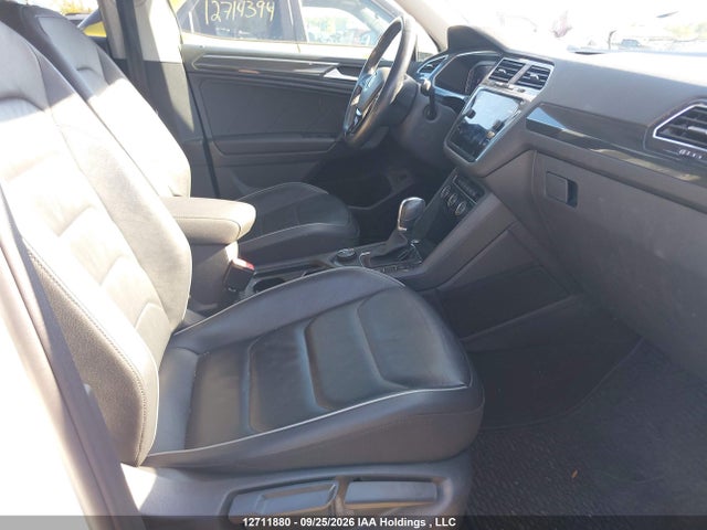3VV4B7AX7KM184497 Volkswagen Tiguan Sel Premium/sel Premium R-line
