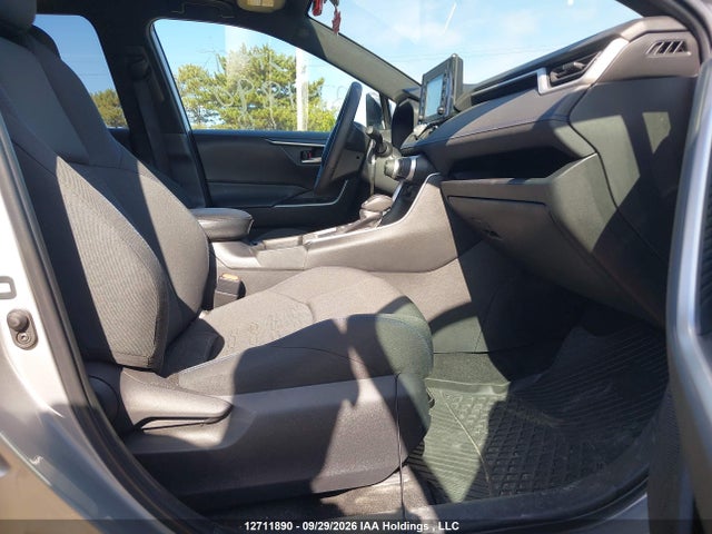 Toyota RAV4 SE 2022 2T34WRFV6NW145652 Image 5