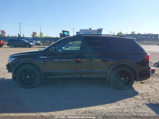 Aukcja sprzedaży 2022 Volkswagen Tiguan Se R-line Black, vin: 3VV8B7AX2NM072017, numer aukcji: 12711901