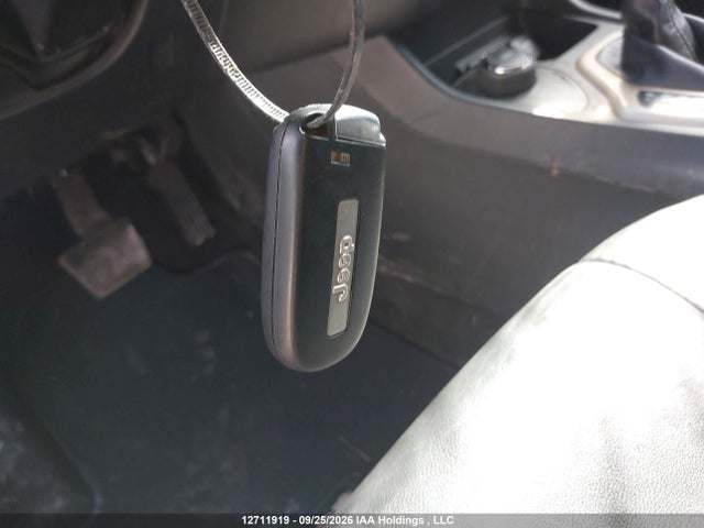 2015 Jeep Cherokee Limited მანქანა იყიდება აუქციონზე, vin: 1C4PJMDB2FW501041, აუქციონის ნომერი: 12711919
