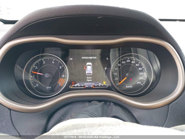 2015 Jeep Cherokee Limited მანქანა იყიდება აუქციონზე, vin: 1C4PJMDB2FW501041, აუქციონის ნომერი: 12711919