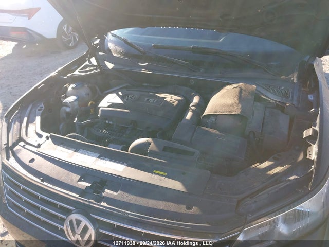 2016 Volkswagen Passat 1.8 Tsi Highline მანქანა იყიდება აუქციონზე, vin: 1VWCS7A33GC003196, აუქციონის ნომერი: 12711938