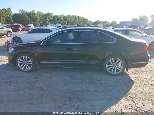 2016 Volkswagen Passat 1.8 Tsi Highline მანქანა იყიდება აუქციონზე, vin: 1VWCS7A33GC003196, აუქციონის ნომერი: 12711938
