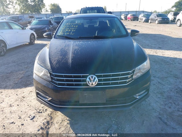 2016 Volkswagen Passat 1.8 Tsi Highline მანქანა იყიდება აუქციონზე, vin: 1VWCS7A33GC003196, აუქციონის ნომერი: 12711938