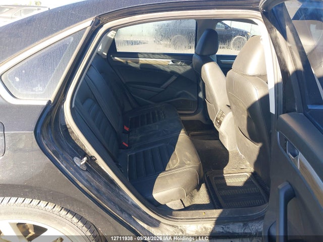 2016 Volkswagen Passat 1.8 Tsi Highline მანქანა იყიდება აუქციონზე, vin: 1VWCS7A33GC003196, აუქციონის ნომერი: 12711938