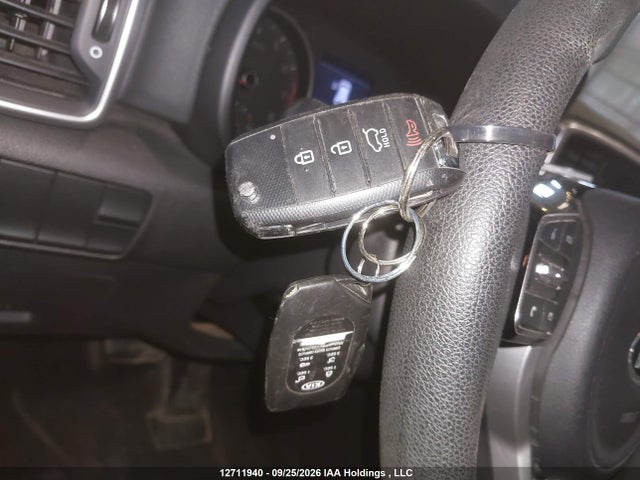2020 Kia Sportage Lx/lx Anniversary/lx S მანქანა იყიდება აუქციონზე, vin: KNDPMCACXL7765869, აუქციონის ნომერი: 12711940
