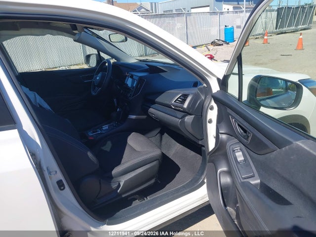 12711941 :رقم المزاد ، JF2SKEDC5LH501137 vin ، 2020 Subaru Forester Premium مزاد بيع