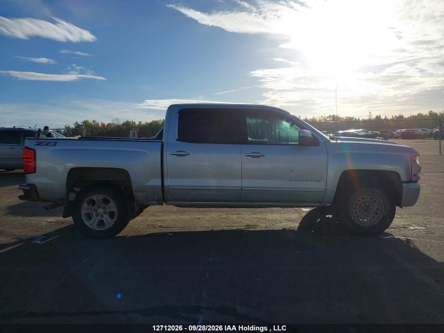 Продажа на аукционе авто 2018 Chevrolet Silverado 1500 2lt, vin: 3GCUKREC8JG226240, номер лота: 12712026