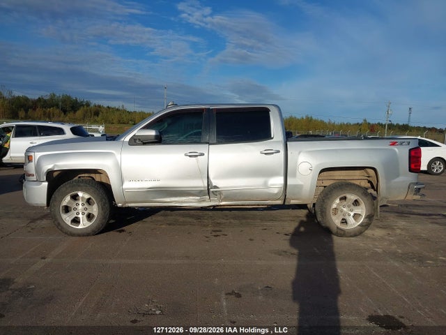 Продажа на аукционе авто 2018 Chevrolet Silverado 1500 2lt, vin: 3GCUKREC8JG226240, номер лота: 12712026