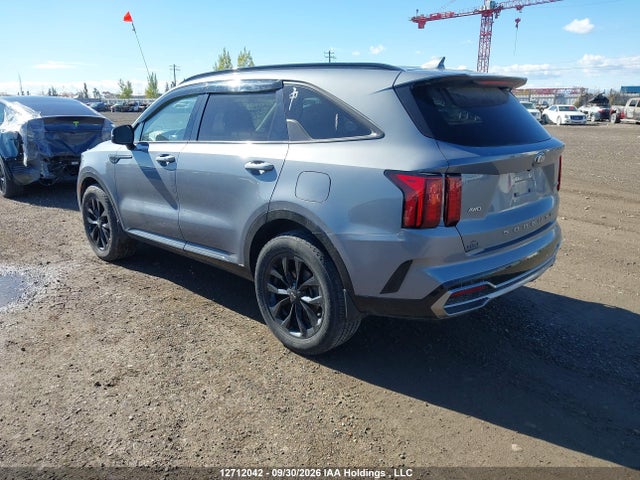 KIA SORENTO EX 2021 5XYRHDLF8MG047915 Image 3