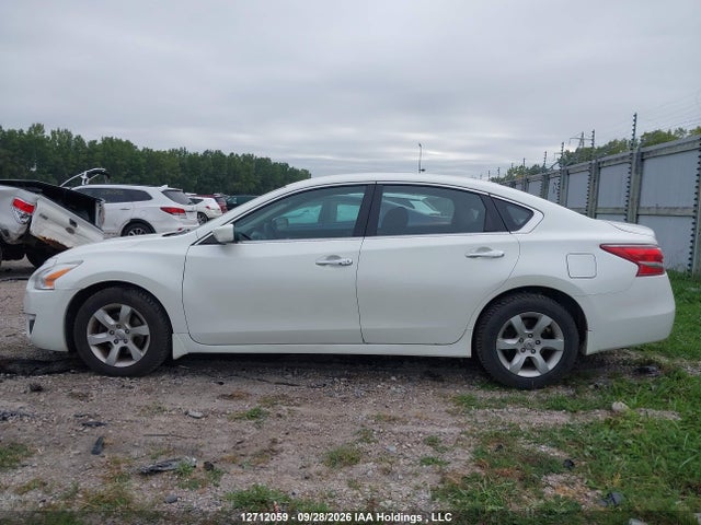 2013 Nissan Altima 2.5/2.5 S/2.5 Sl/2.5 Sv მანქანა იყიდება აუქციონზე, vin: 1N4AL3AP7DN510207, აუქციონის ნომერი: 12712059