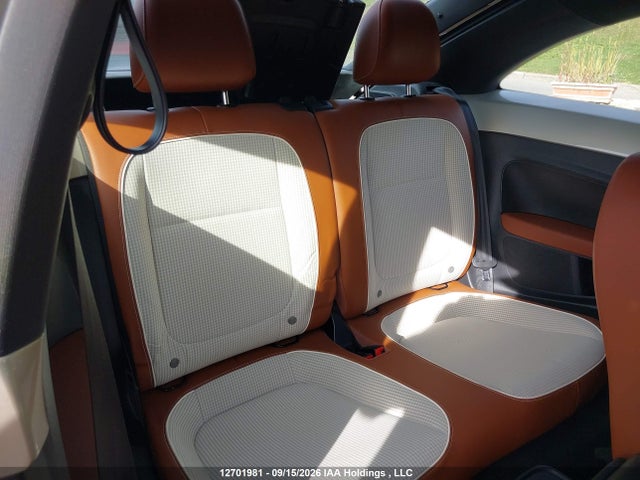 2016 Volkswagen The Beetle 1.8 Tsi Classic/1.8 Tsi Comfortline/1.8 Tsi Dune/1.8 Tsi Trendline მანქანა იყიდება აუქციონზე, vin: 3VWJ07AT9GM607038, აუქციონის ნომერი: 12701981