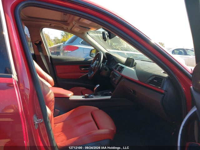 12712100 :رقم المزاد ، WBA3C3C56EF985709 vin ، 2014 Bmw 3 Series 320i Xdrive مزاد بيع