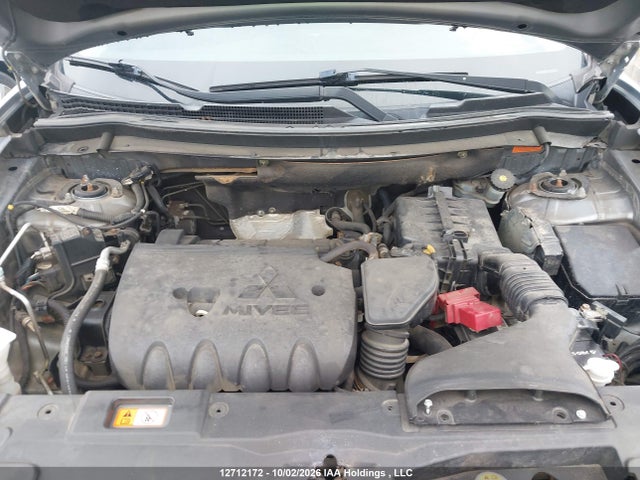 JA4AZ2A39FZ600433 Mitsubishi Outlander Es