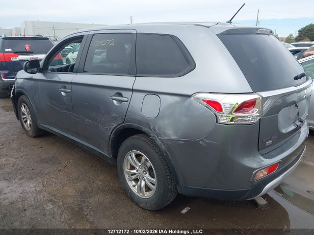 JA4AZ2A39FZ600433 Mitsubishi Outlander Es
