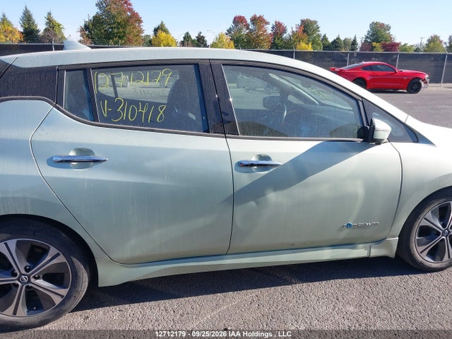 12712179 :رقم المزاد ، 1N4AZ1CP7JC310418 vin ، 2018 Nissan Leaf S/sl/sv مزاد بيع