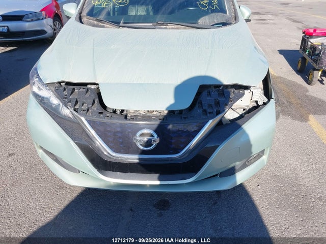 12712179 :رقم المزاد ، 1N4AZ1CP7JC310418 vin ، 2018 Nissan Leaf S/sl/sv مزاد بيع