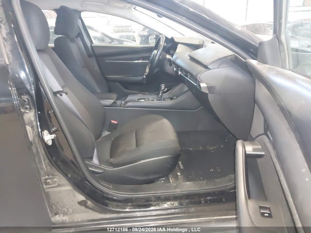 JM1BPACM2R1719217 Mazda 3 Preferred