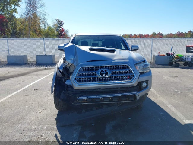 5TFDZ5BN1HX026106 Toyota Tacoma Dbl Cab/sr5/trd Sport/or