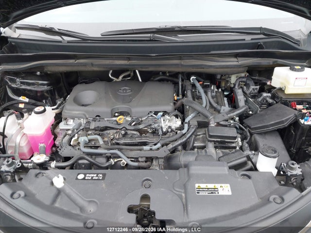 5TDGRKEC6TS321335 Toyota SIENNA LE