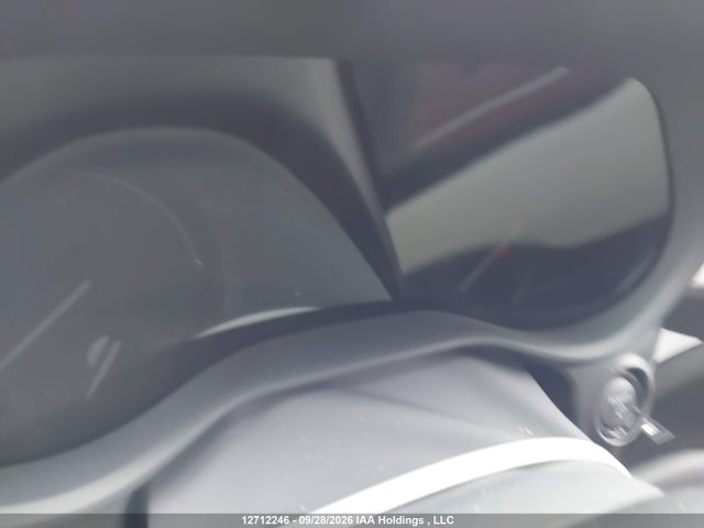 5TDGRKEC6TS321335 Toyota SIENNA LE