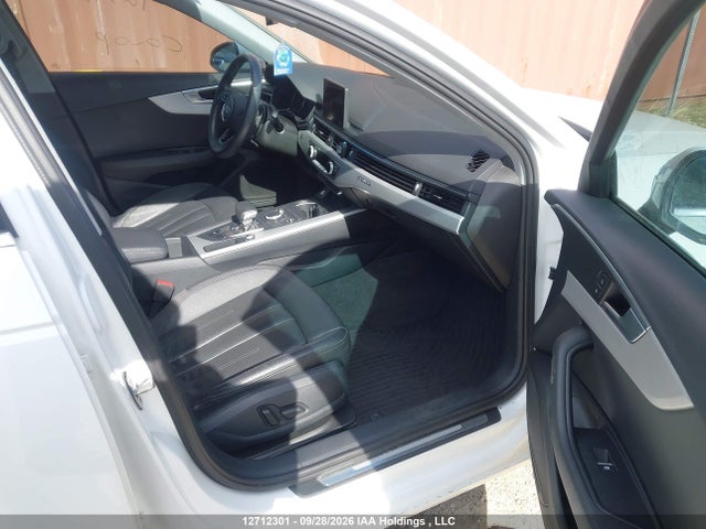 12712301 :رقم المزاد ، WAUANAF4XKA010132 vin ، 2019 Audi A4 Komfort مزاد بيع