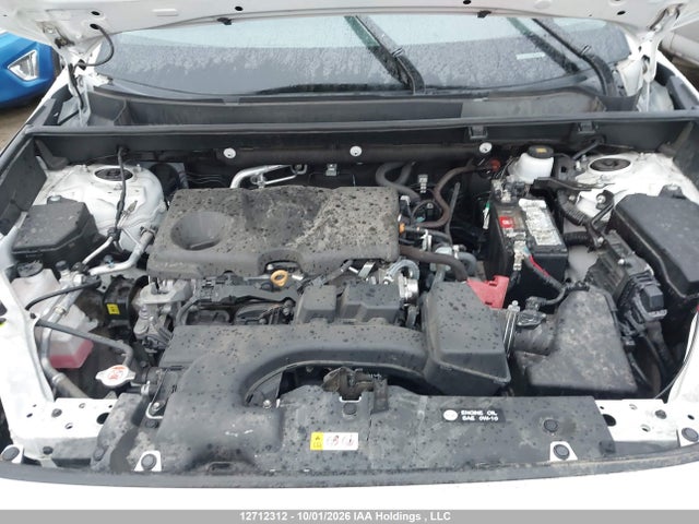 2T3B1RFV4RC484813 Toyota RAV4 LE