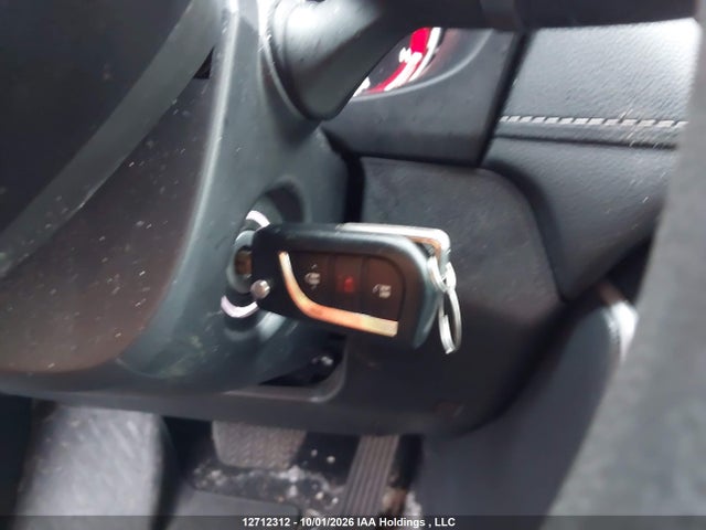 2T3B1RFV4RC484813 Toyota RAV4 LE