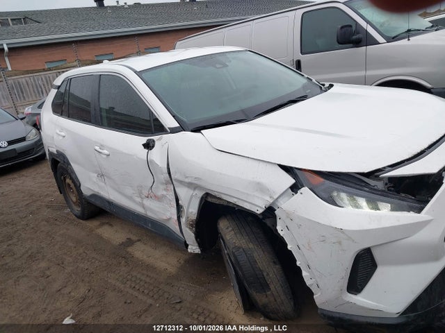 2T3B1RFV4RC484813 Toyota RAV4 LE