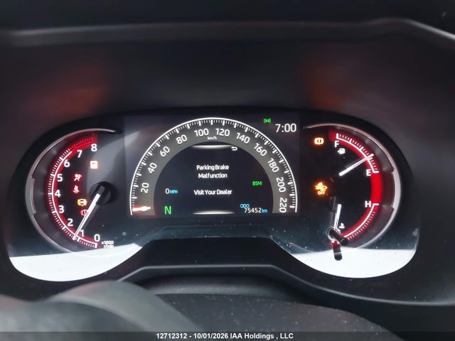 2T3B1RFV4RC484813 Toyota RAV4 LE