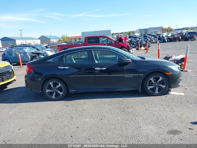 Honda Civic Touring 2018 2HGFC1F90JH104581 Image 13