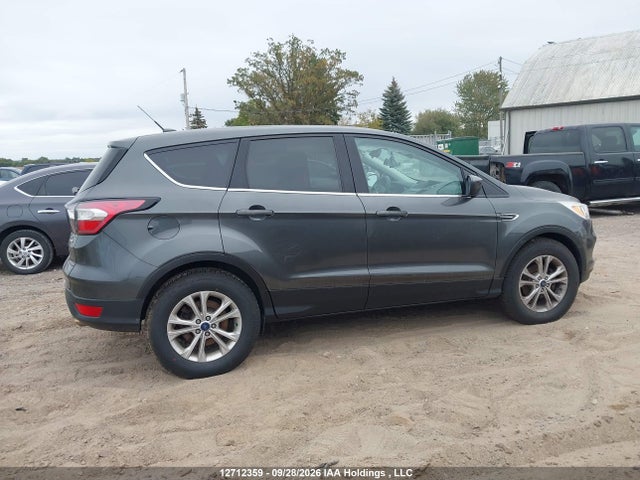 2017 Ford Escape Se მანქანა იყიდება აუქციონზე, vin: 1FMCU0GD2HUE98731, აუქციონის ნომერი: 12712359
