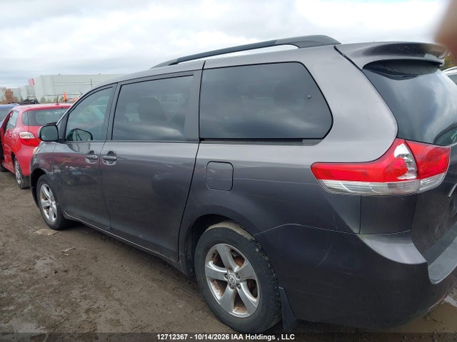 Продаж на аукціоні авто 2011 Toyota Sienna Le, vin: 5TDKA3DC9BS002230, номер лоту: 12712367