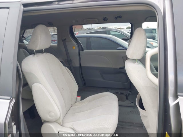 Продаж на аукціоні авто 2011 Toyota Sienna Le, vin: 5TDKA3DC9BS002230, номер лоту: 12712367