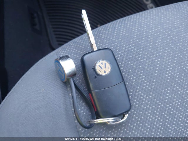 Продажа на аукционе авто 2010 Volkswagen Golf City 2.0l, vin: 9BWEL4BE7A4003247, номер лота: 12712371