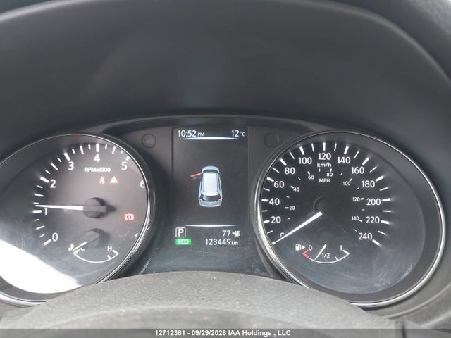 12712381 :رقم المزاد ، 5N1AT2MV4HC870093 vin ، 2017 Nissan Rogue S/sl Platinum/sv مزاد بيع