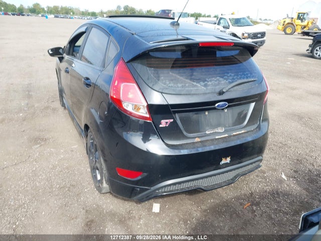 12712387 :رقم المزاد ، 3FADP4GX0JM115998 vin ، 2018 Ford Fiesta St مزاد بيع