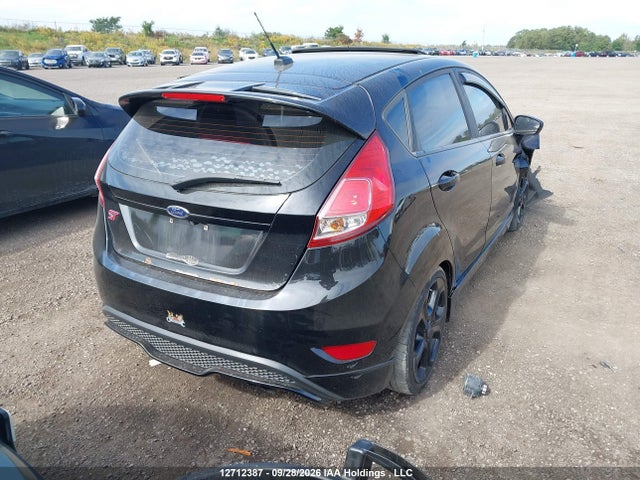 12712387 :رقم المزاد ، 3FADP4GX0JM115998 vin ، 2018 Ford Fiesta St مزاد بيع