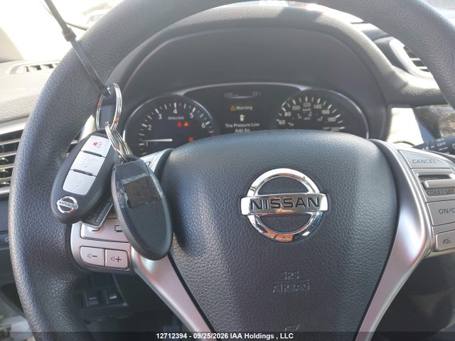 5N1AT2MV4EC763850 Nissan ROGUE SV