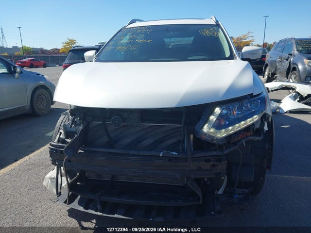 5N1AT2MV4EC763850 Nissan ROGUE SV