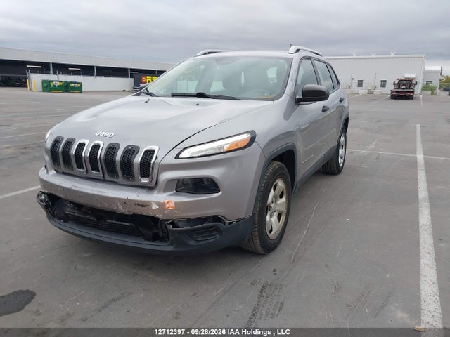 1C4PJMAB6GW335757 Jeep Cherokee Sport