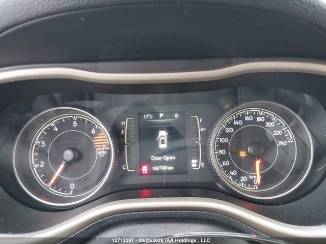 1C4PJMAB6GW335757 Jeep Cherokee Sport