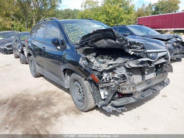 Продажа на аукционе авто 2019 Subaru Forester Premium, vin: JF2SKEDC2KH570236, номер лота: 12712407