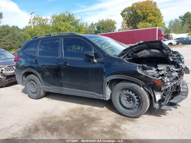 Продажа на аукционе авто 2019 Subaru Forester Premium, vin: JF2SKEDC2KH570236, номер лота: 12712407