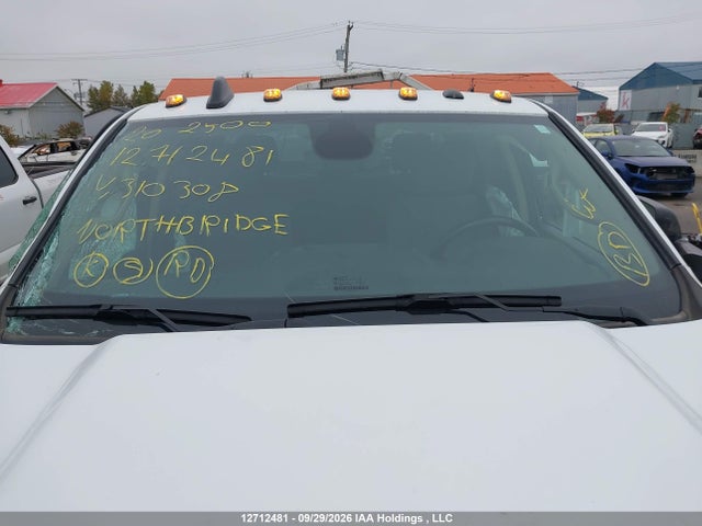 12712481 :رقم المزاد ، 3C6UR5JJ5LG310308 vin ، 2020 Ram 2500 Big Horn مزاد بيع