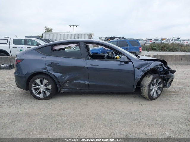 Tesla Model Y 2023 7SAYGDEE3PF771643 Image 12