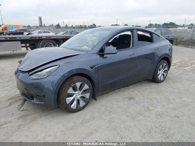Tesla Model Y 2023 7SAYGDEE3PF771643 Image 2